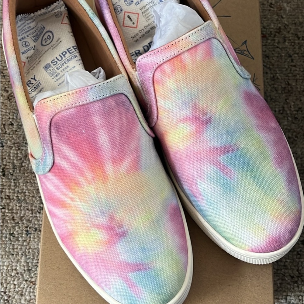 Colorful Tie-Dye Slip-On Shoes Size 8